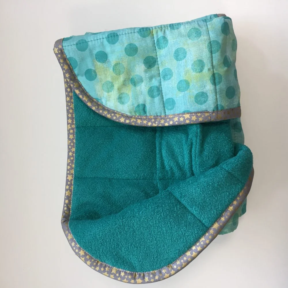 Hippo hug weighted 2025 blanket